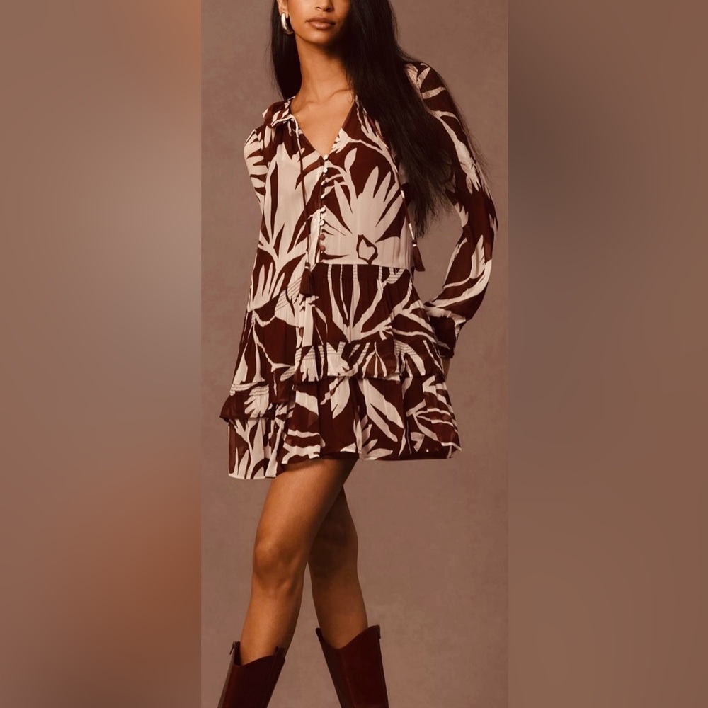 Anthropologie Marais Chiffon Mini Dress w/ ruffled skirt. Maroon, white. L-XL